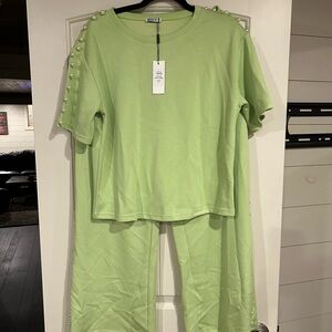 Mint Green Set with Pearl Accents